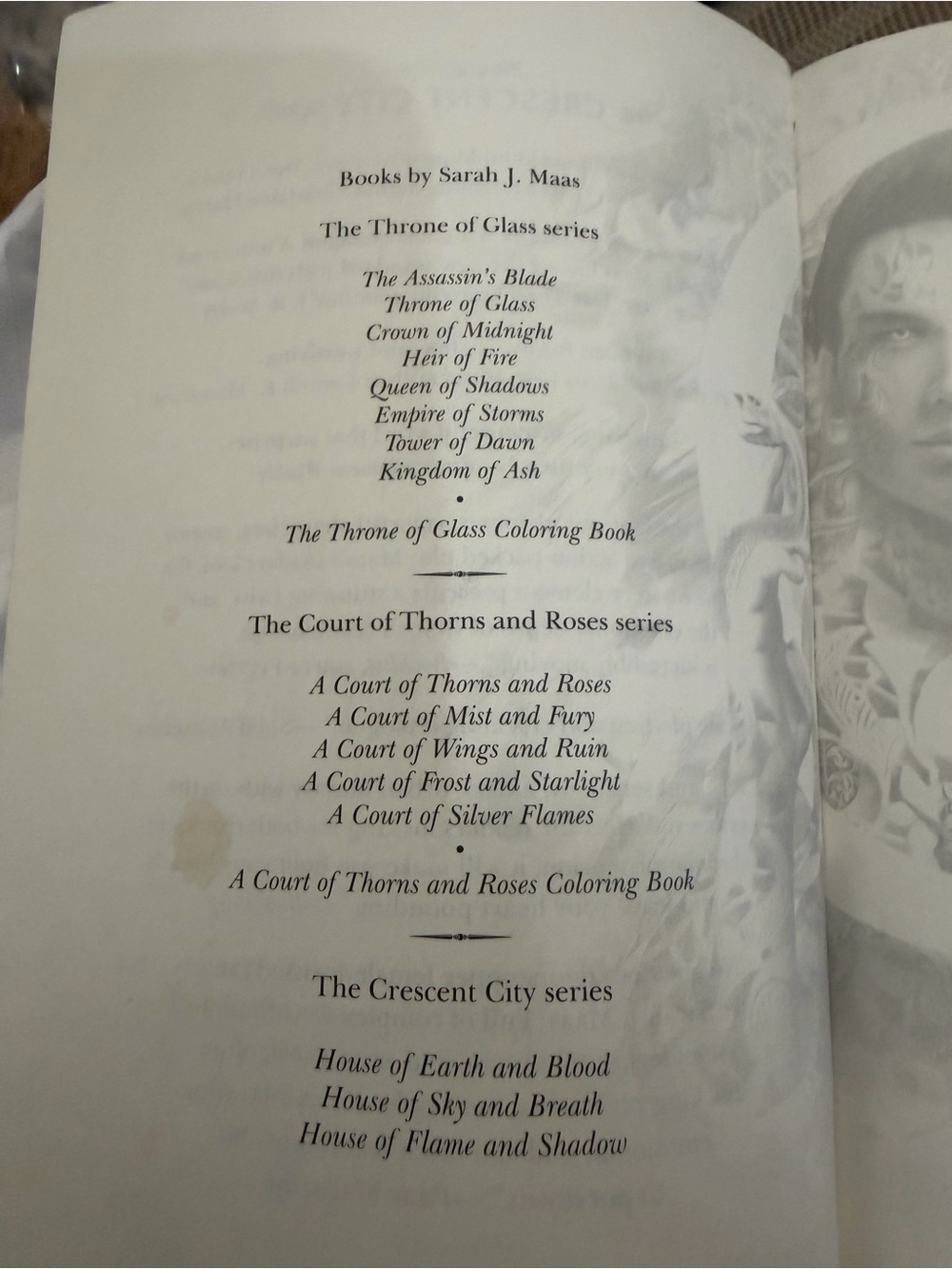 Sarah J. Maas - House of Sky and Breath (Crescent City) Book 2 - Picture 4 of 5